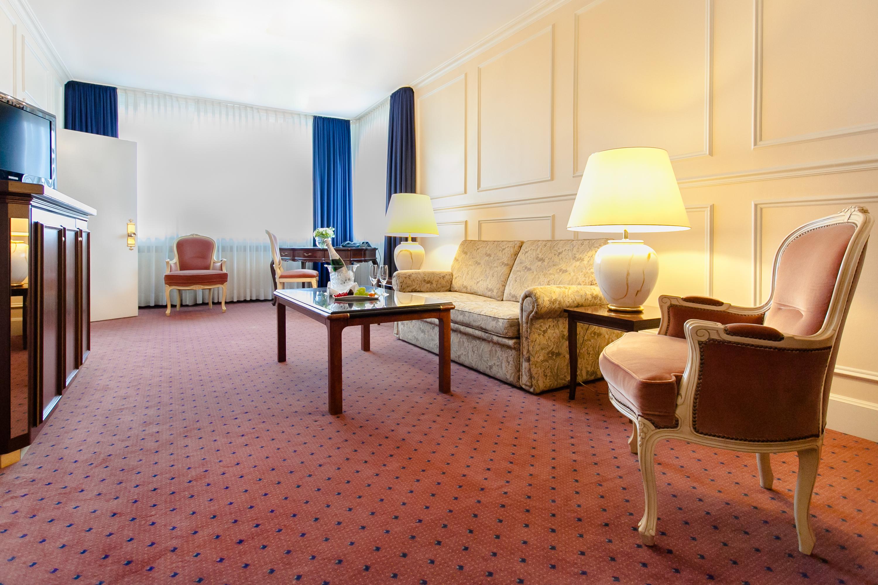 Centro Hotel Bristol Бонн Экстерьер фото