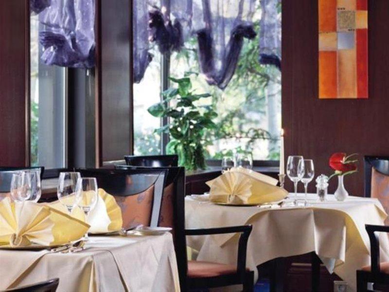Centro Hotel Bristol Бонн Экстерьер фото